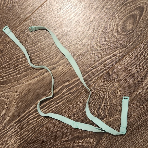 💚 Green Lace Material Girl Romper - Small Strapless with Pockets and Straps - Picture 9 of 10